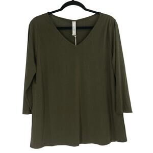 Dear Scarlett Olive Green Wrinkle Free V Neck Blouse Women’s Large NEW